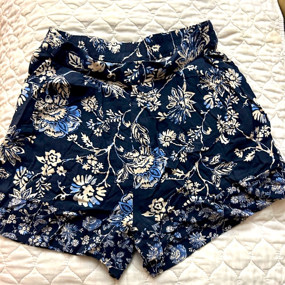 H&M High Waist Blue and White Shorts with Floral Print